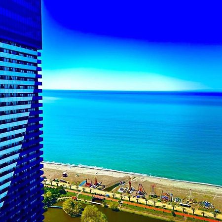 Delux Sea View Aparthotel In Orbi City Батумі Екстер'єр фото