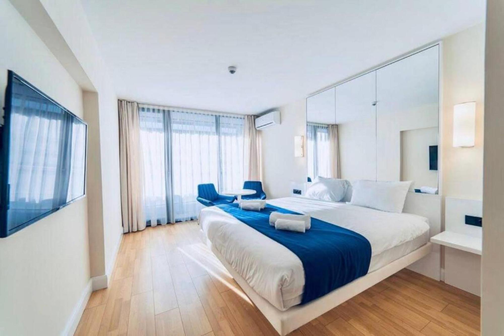 Delux Sea View Aparthotel In Orbi City Батумі Екстер'єр фото