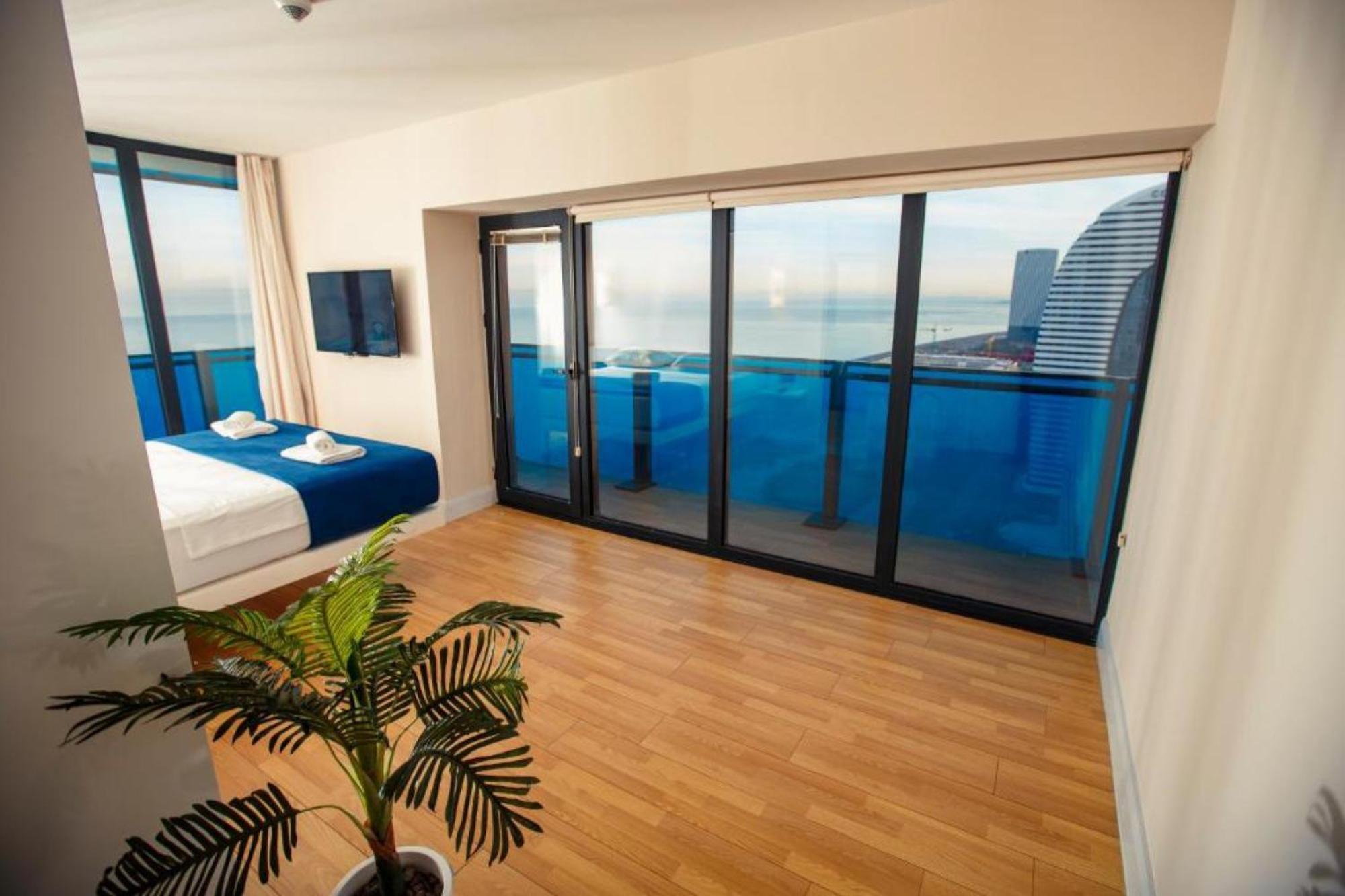 Delux Sea View Aparthotel In Orbi City Батумі Екстер'єр фото