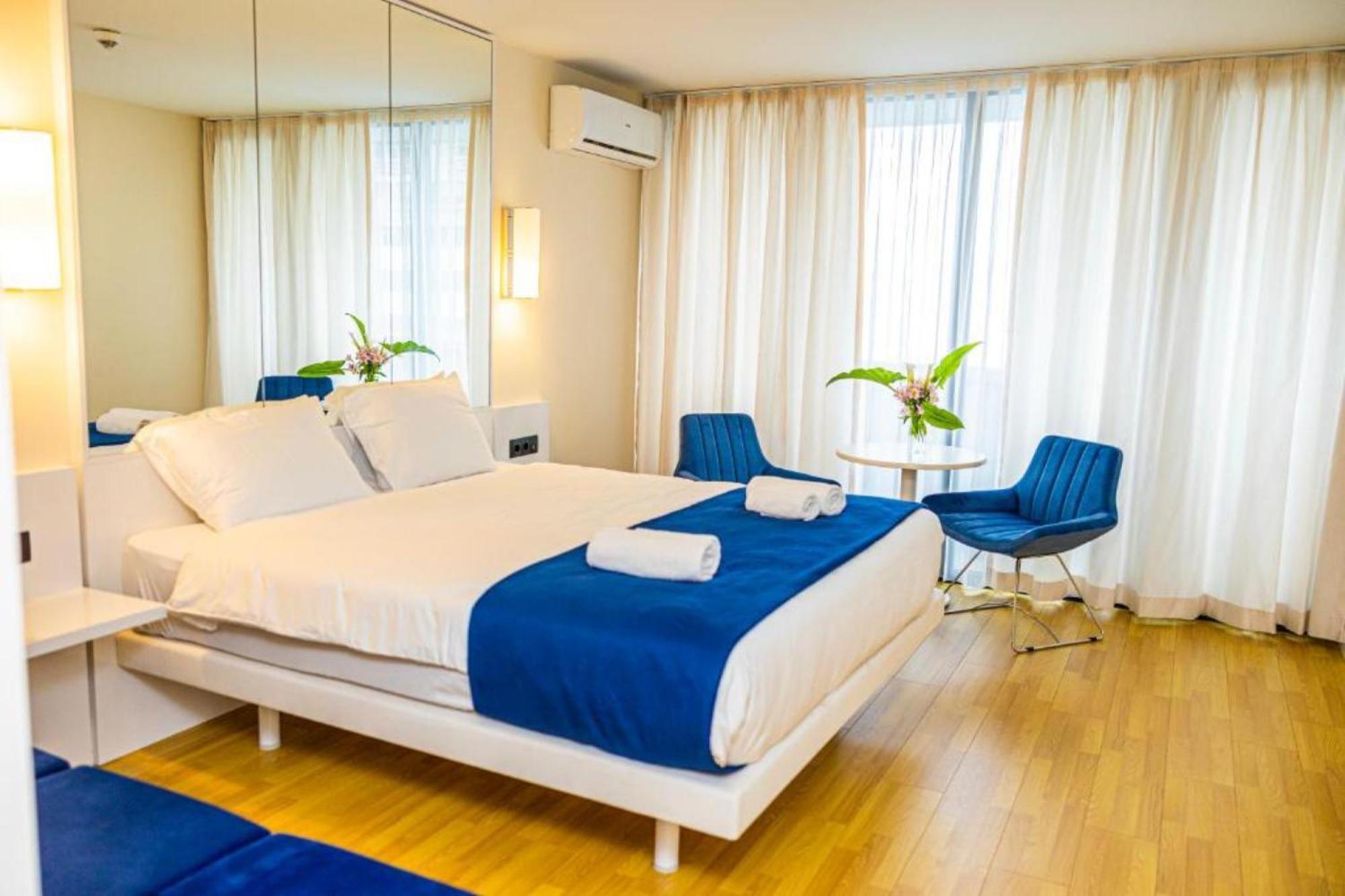 Delux Sea View Aparthotel In Orbi City Батумі Екстер'єр фото